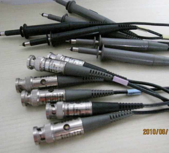 ̽�^/Tektronix�s�ԈD